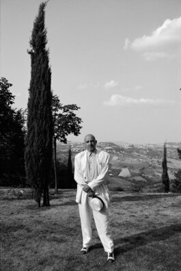 Galerie Born, zeitgenössische Kunst. Malerei, Zeichnung und Skulptur.