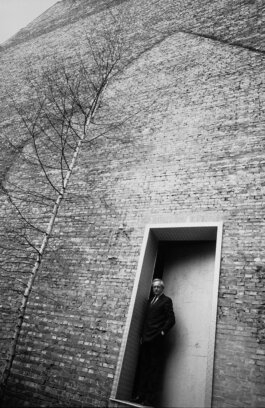 Galerie Born, zeitgenössische Kunst. Malerei, Zeichnung und Skulptur.